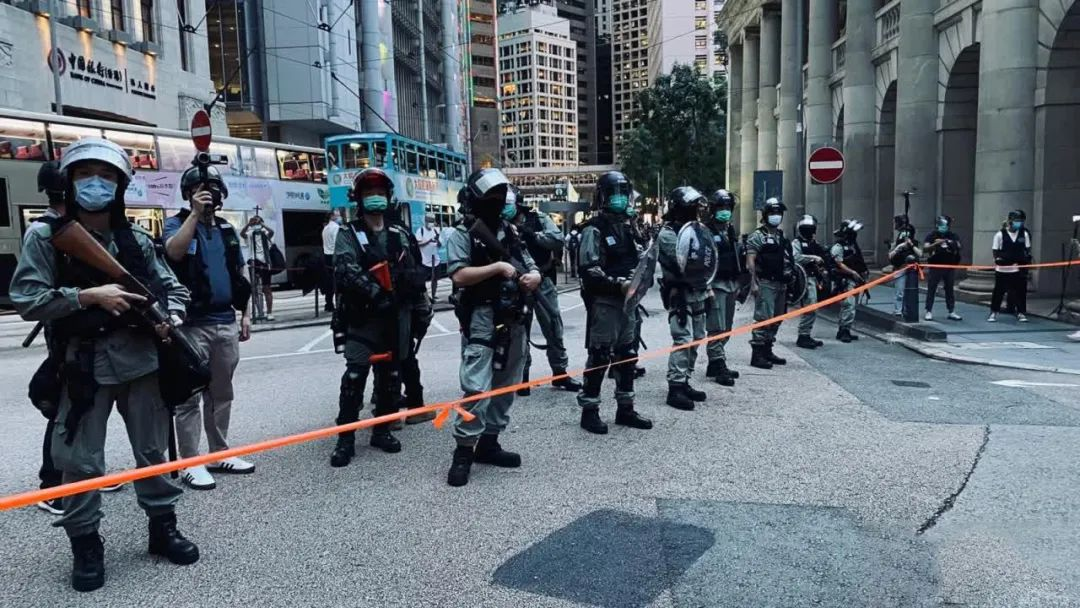 催淚裝備的發(fā)展史